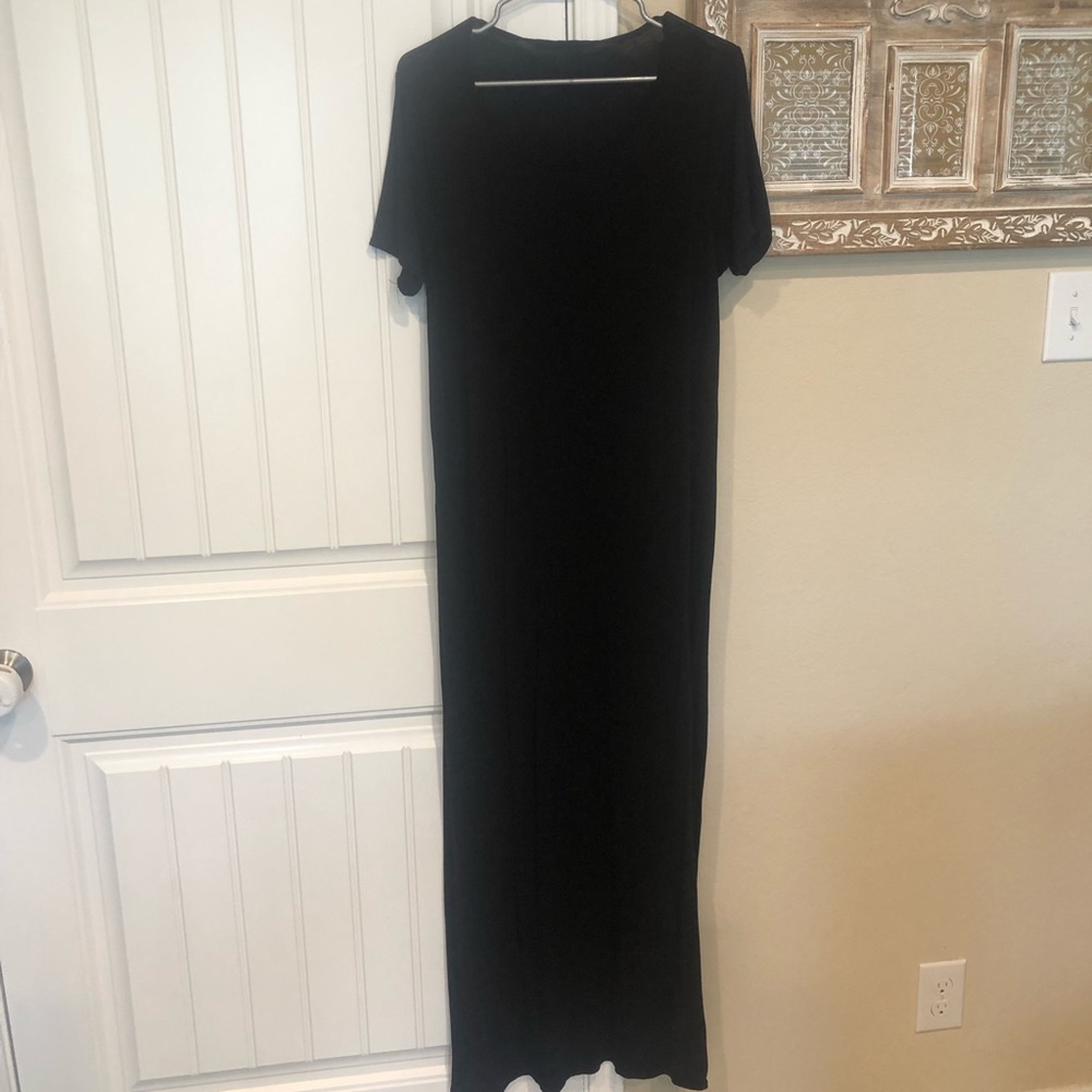 Double slit maxi dress😍